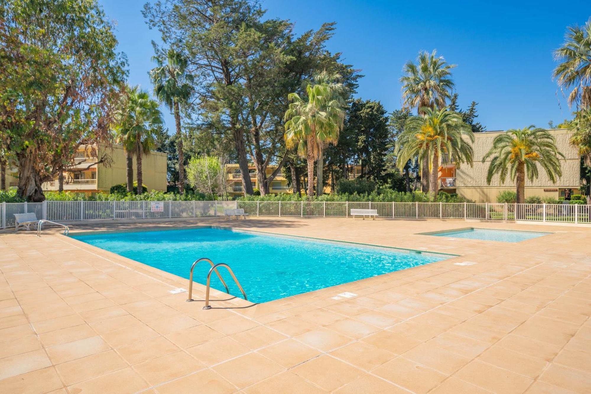 Spacieux 2pieces A5min De Plages Apartment Antibes