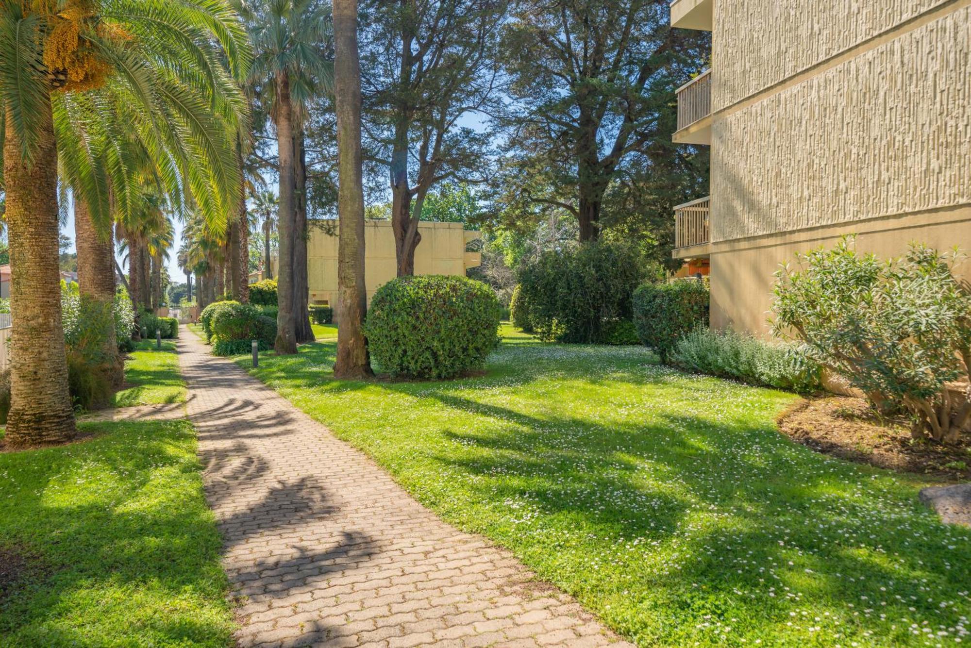 Apartment Spacieux 2pieces A5min De Plages Antibes